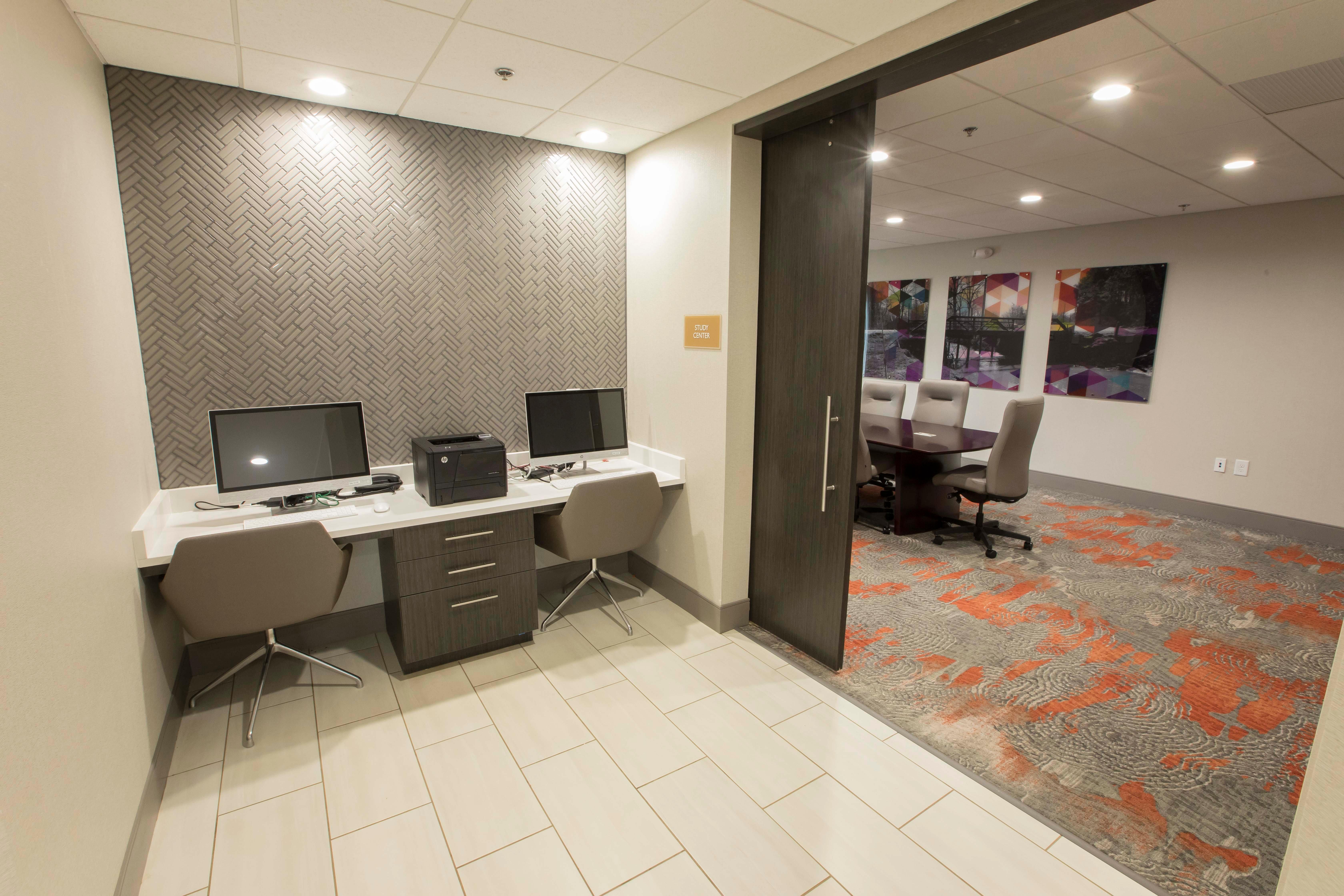 Candlewood - By Ihg Hotel 3*